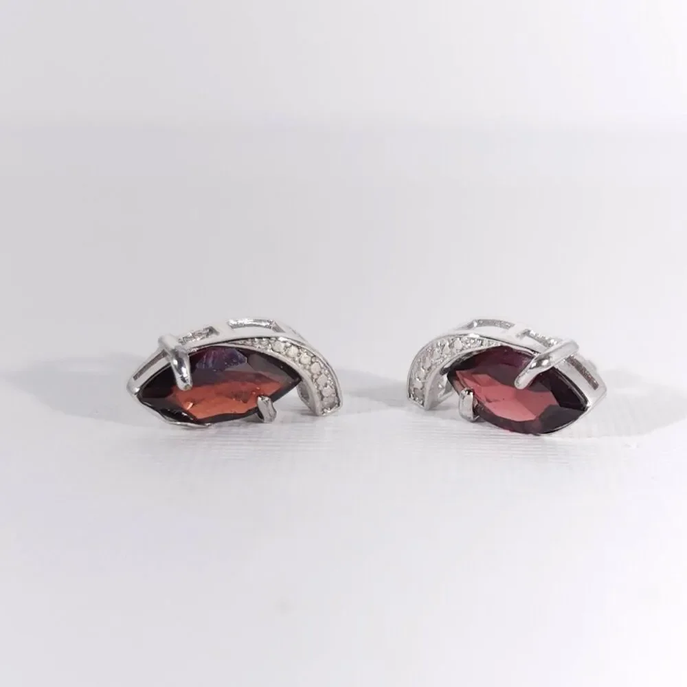 Garnet 3.4 Carats tw Earrings in Sterling Silver
